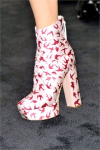 miu-miu_3_miumiu021-d-h-2009_10_07_22_52_57_3572747_base miu-miu_3_miumiu021-d-h-2009_10_07_22_52_57_3572747_base