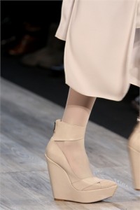 max-azria max-azria